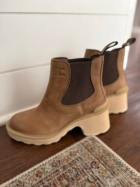 Sorel Tan Suede Chelsea Platform Ankle Boots
